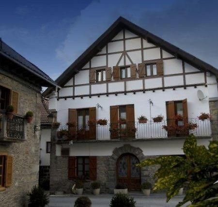 Hostal Casa Sario Jaurrieta Luaran gambar