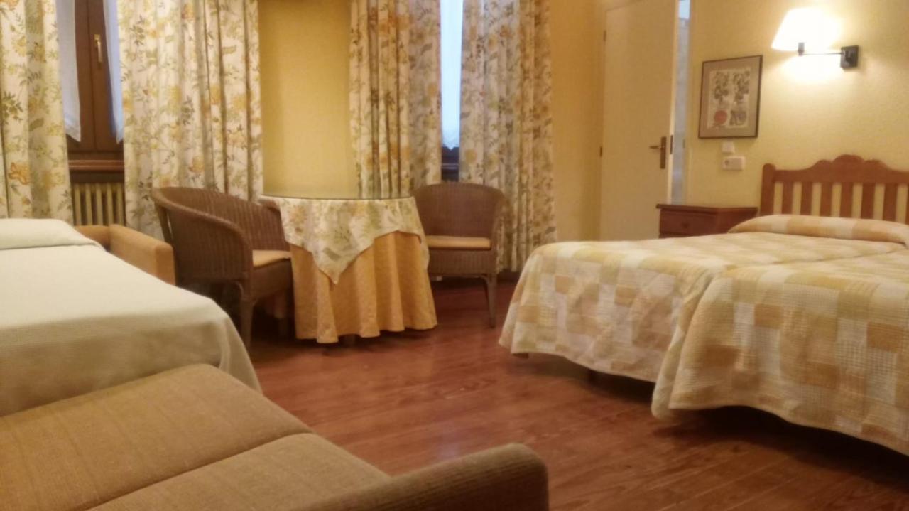 Hostal Casa Sario Jaurrieta Luaran gambar