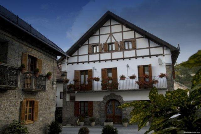 Hostal Casa Sario Jaurrieta Luaran gambar